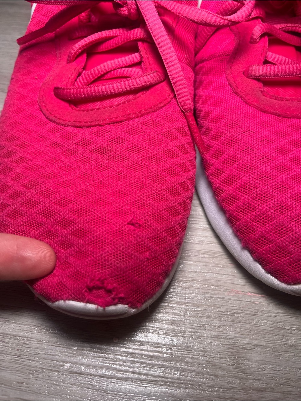 Nike Women’s Hot Pink Mesh Athletic Sneakers with White Swoosh 8 - Picture 4 of 10